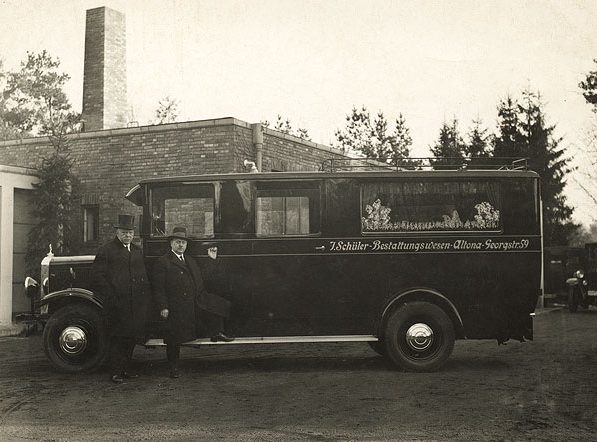 Historischer Bestattungswagen Historischer Bestattungswagen